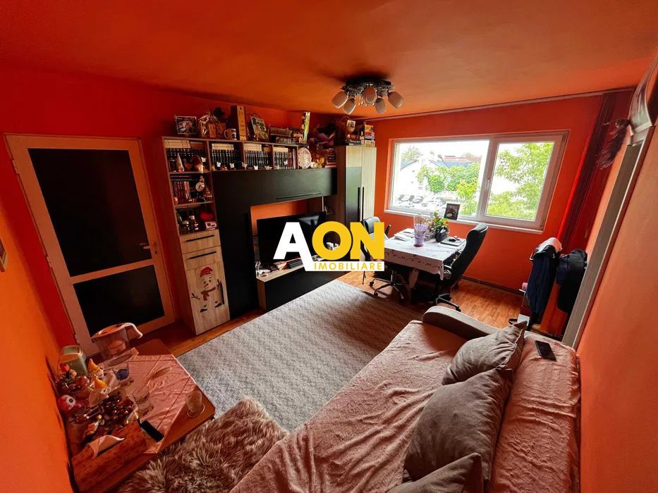 Apartament 2 camere etaj intermediar, Cetate - Poză 2