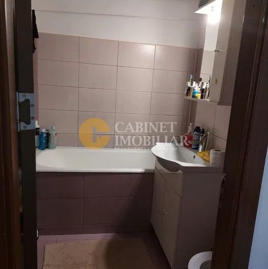 Rond 28/Alexandru - Bloc dupa 1980 - 2 Camere Decomandat - Poză 4