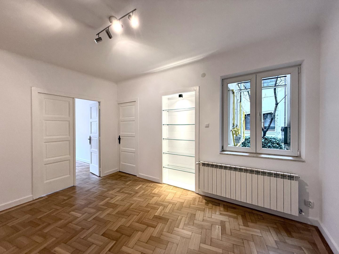 Apartament  - DOROBANTI CAPITALE-PARTER INALT Recent Renovat - Poză 3