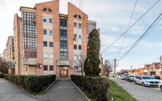 Apartament decomandat 4 camere - str. Condurasilor - COMISION 0 - Poză 6