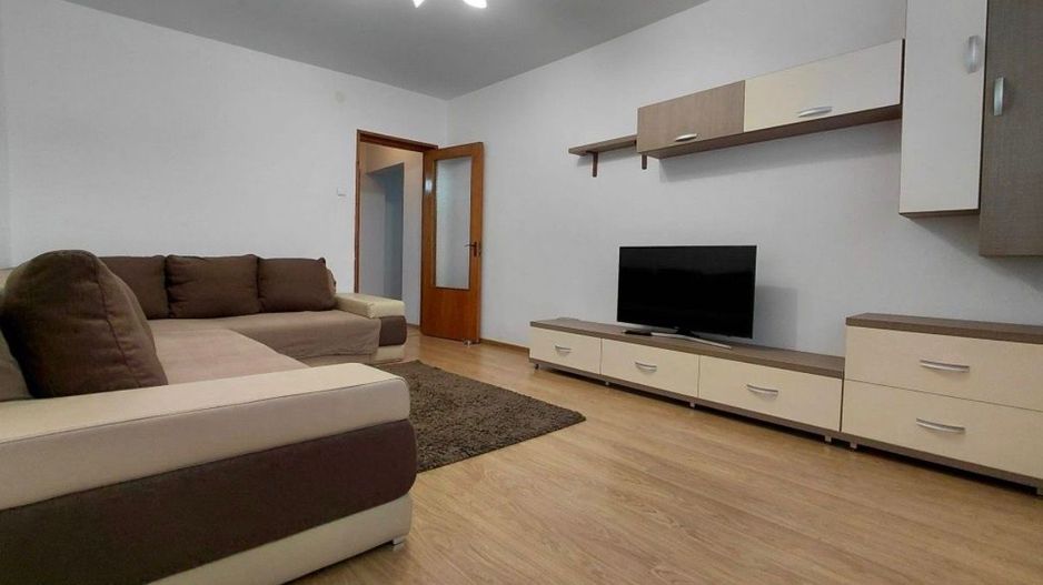 AP. 3 CAMERE 1 DECEMBRIE,  BLOC REABILITAT, METRU 5 MINUTE, MODERN - Poză 1