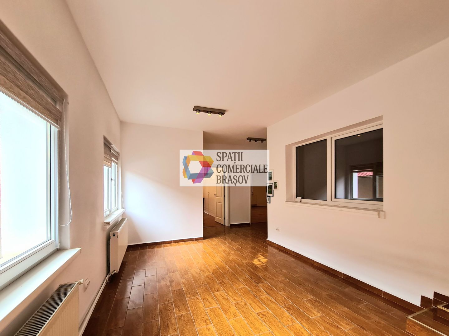 Spatiu birouri de închiriat Brasov - 200 mp  # spatii-comerciale-brasov.ro - Poză 2