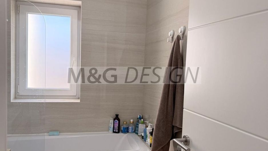 Apartamet 3 camere  Dumbrăvița etaj 1 - Poză 16