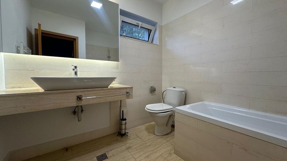 Vilă -  activități administrative/comerciale - Poză 10