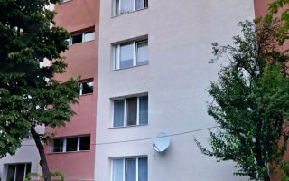 De vanzare apartament 4 camere stradal, zona Alexandriei-Antiaeriana - Poză 9