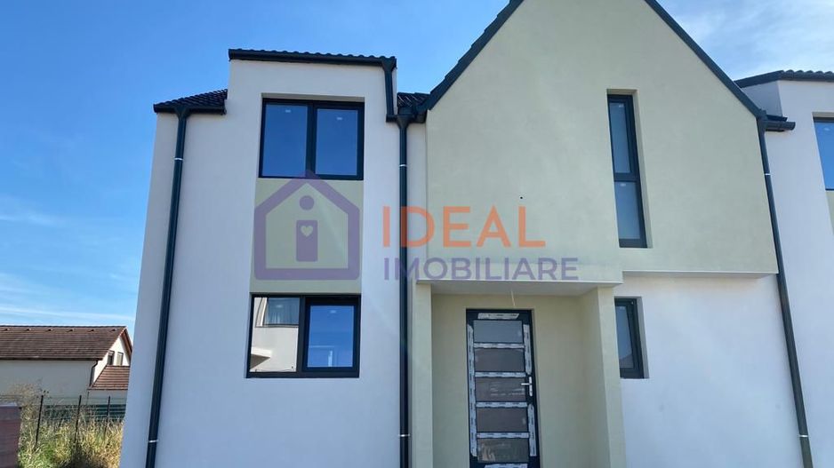 Casa Tip Duplex cu 4 camere, in Cristian - Poză 1