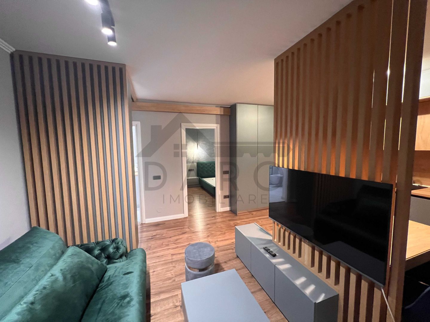 Dau in chirie 2 camere - lux - loc de parcare inclus - Poză 5