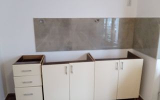 Casă pe un nivel,  ideală pentru locuit sau investiție. - Poză 2