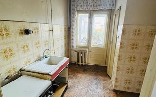 De vanzare Apartament 3 camere, Central, Piata Mica, et 3/4, Arad - Poză 10