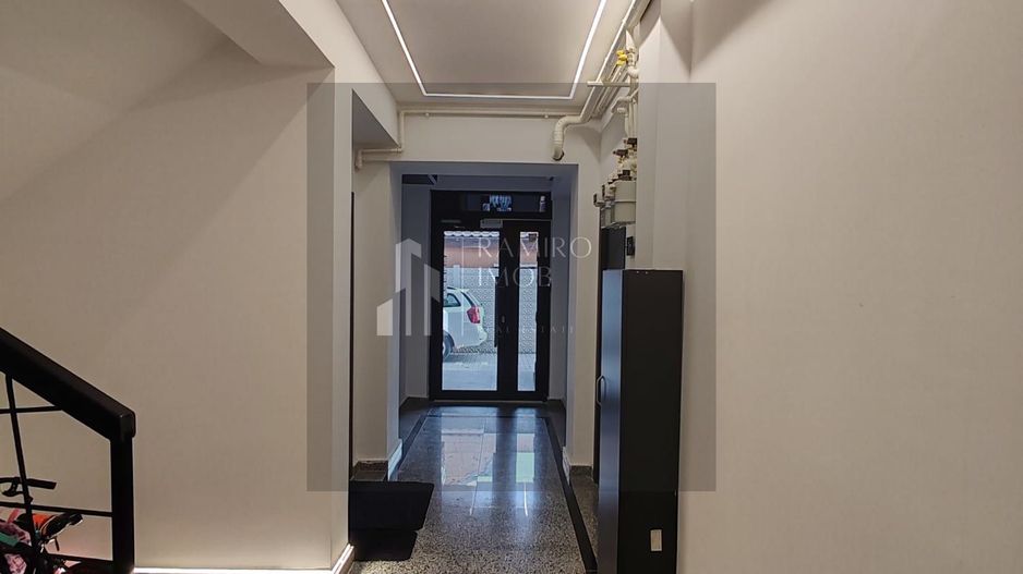 Apartament 2 camere, Sector 5, Pecineaga/Salaj, decomandat, centrala - Poză 12