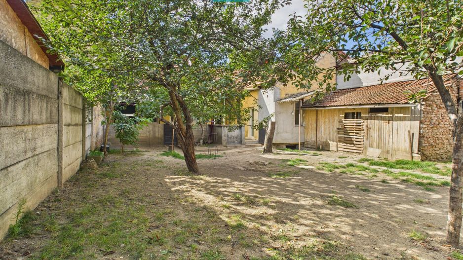 Casa cu 4 camere zona Funcționarilor - Poză 11