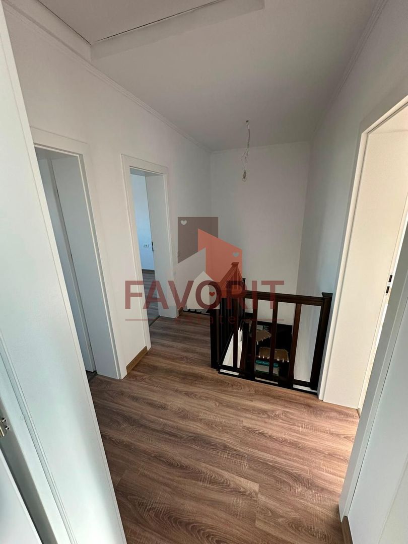 Duplex despartit prin camera tehnica | 4 camere | Toate utilitatile | - Poză 12