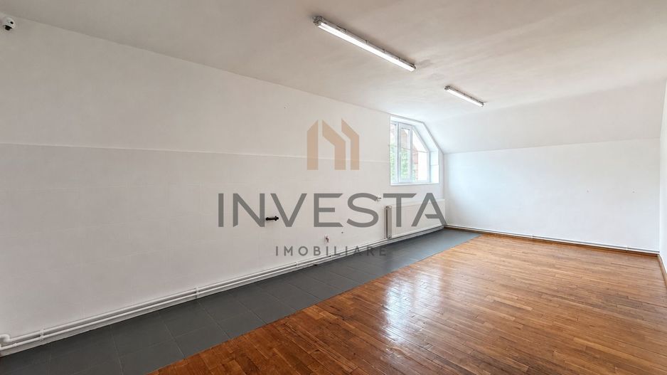 Vila spatioasa cu 15 camere de inchiriat in zona Andrei Muresanu - Poză 20