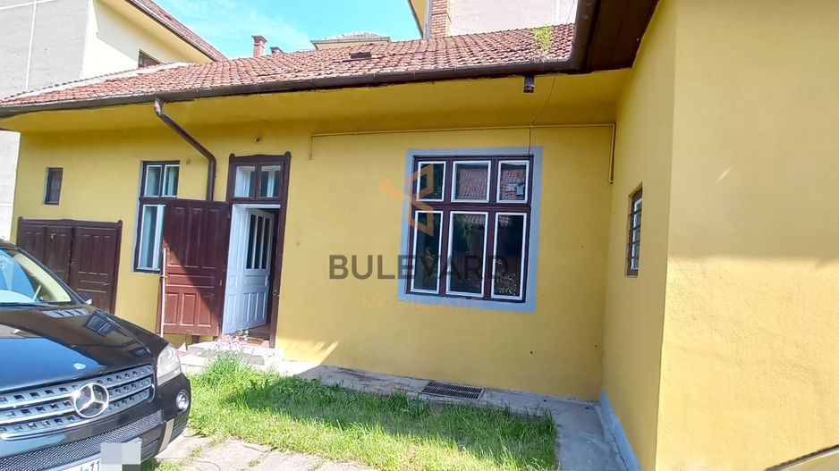 Casa individuala, zona centrala! - Poză 1