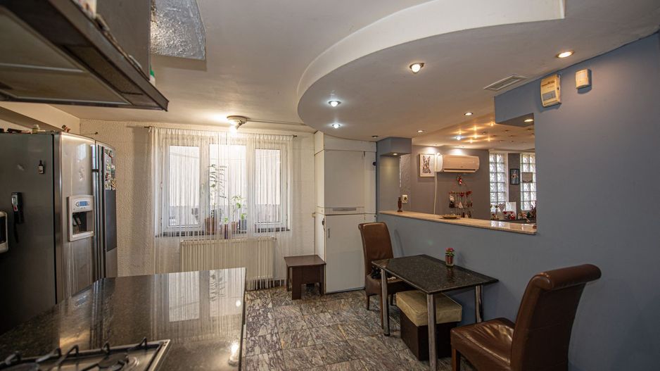 Casa de vanzare 9 camere potential investitie Cornetu teren 1200mp - Poză 11