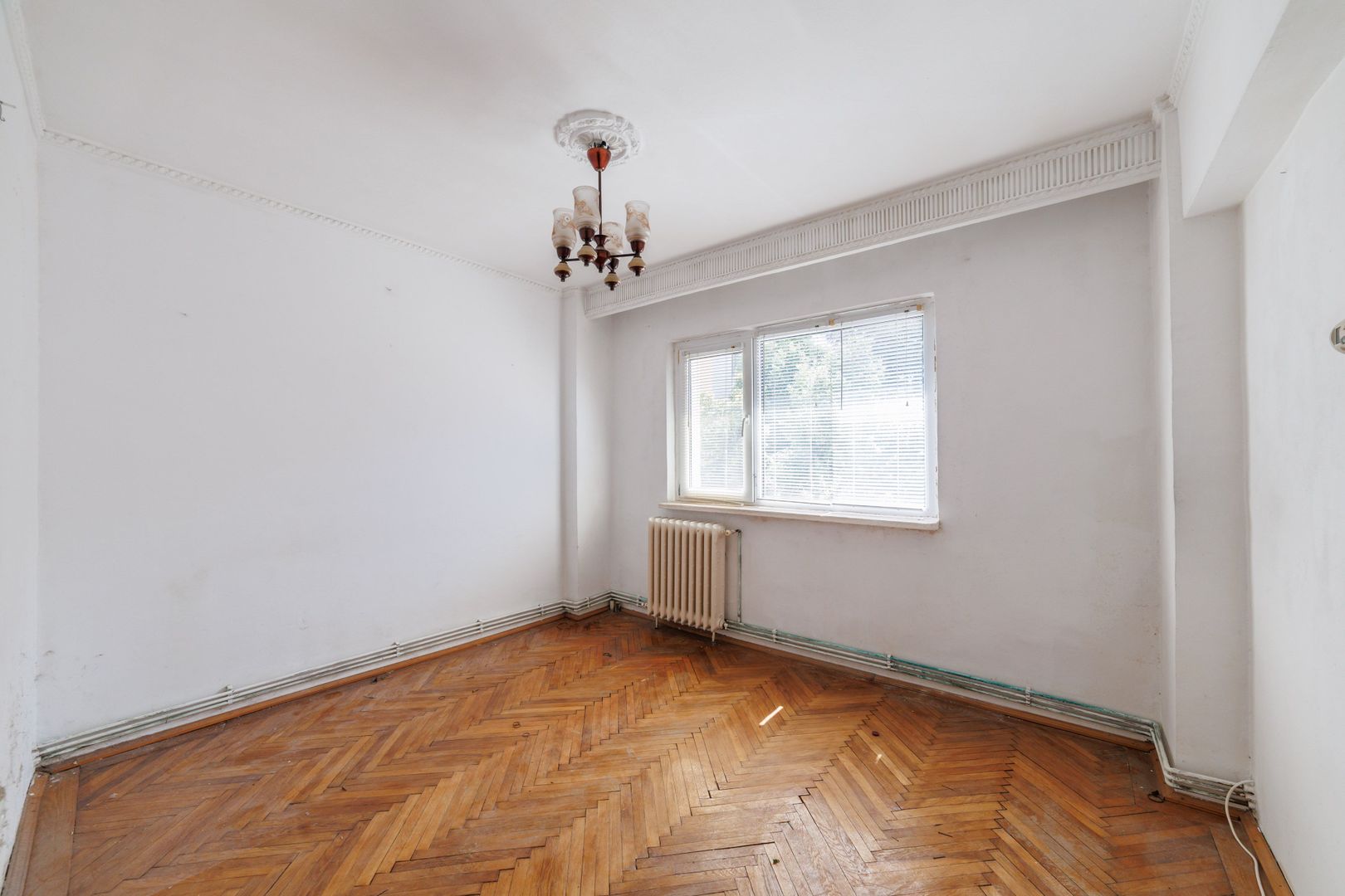 Ap 2 camere, decomandat, Banat, Judecatorie - Poză 1
