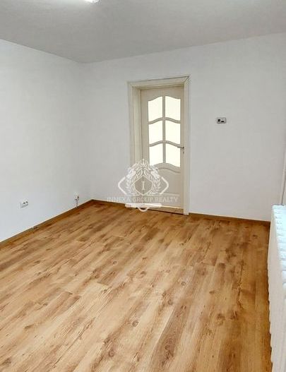 Casa - 6 camere | Dacia -Vasile Lascăr | 130mp | Curte individuala - Poză 3