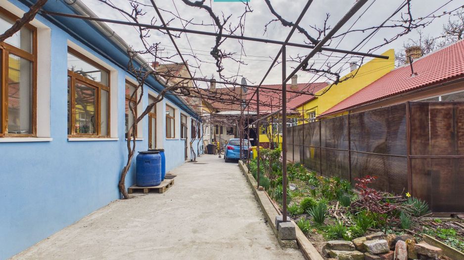 Apartament la curte comună în Aradul Nou - Poză 8