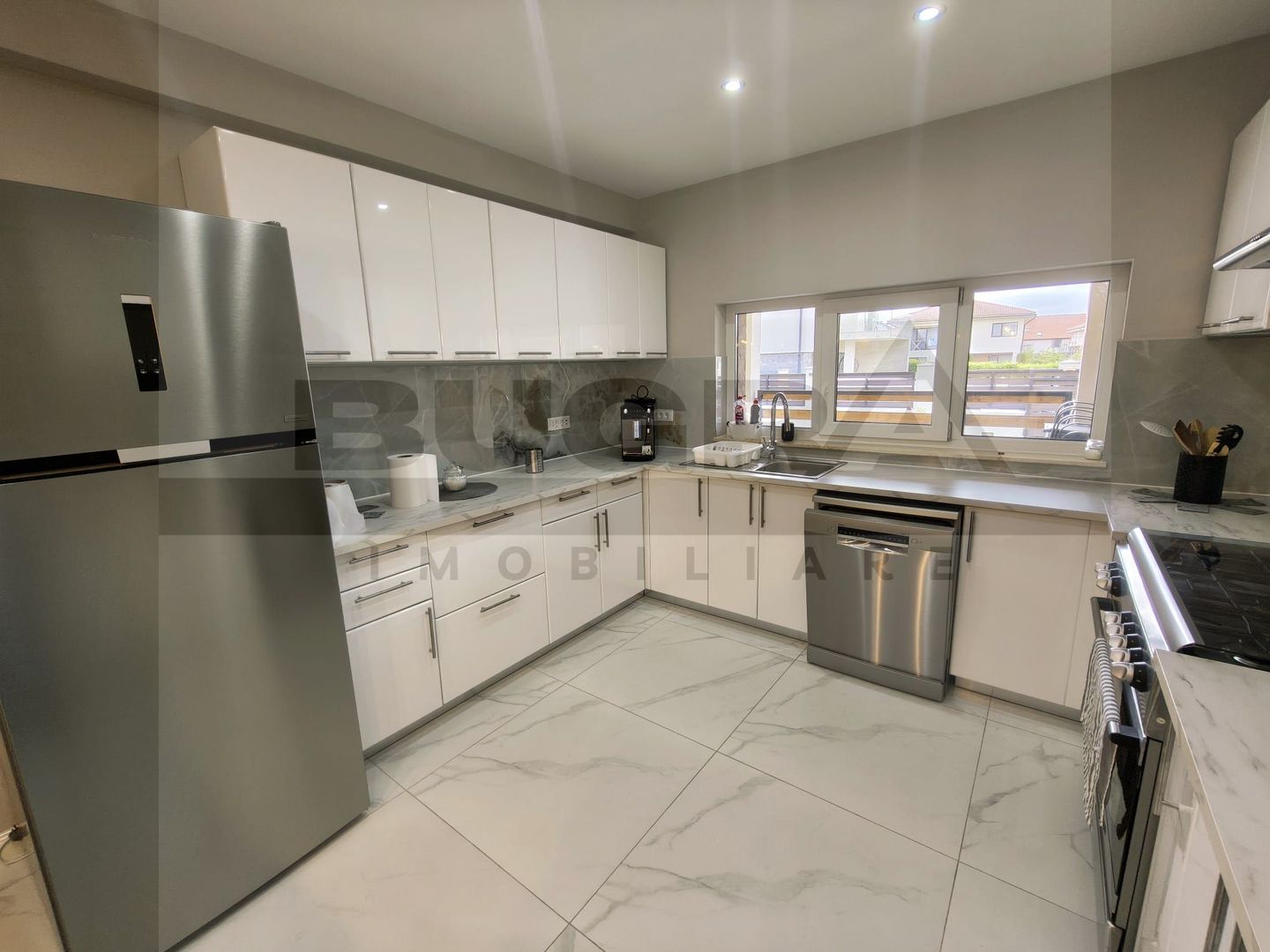 Casă nouă de închiriat în Dezmir – 4 dormitoare, 3 băi - Poză 6