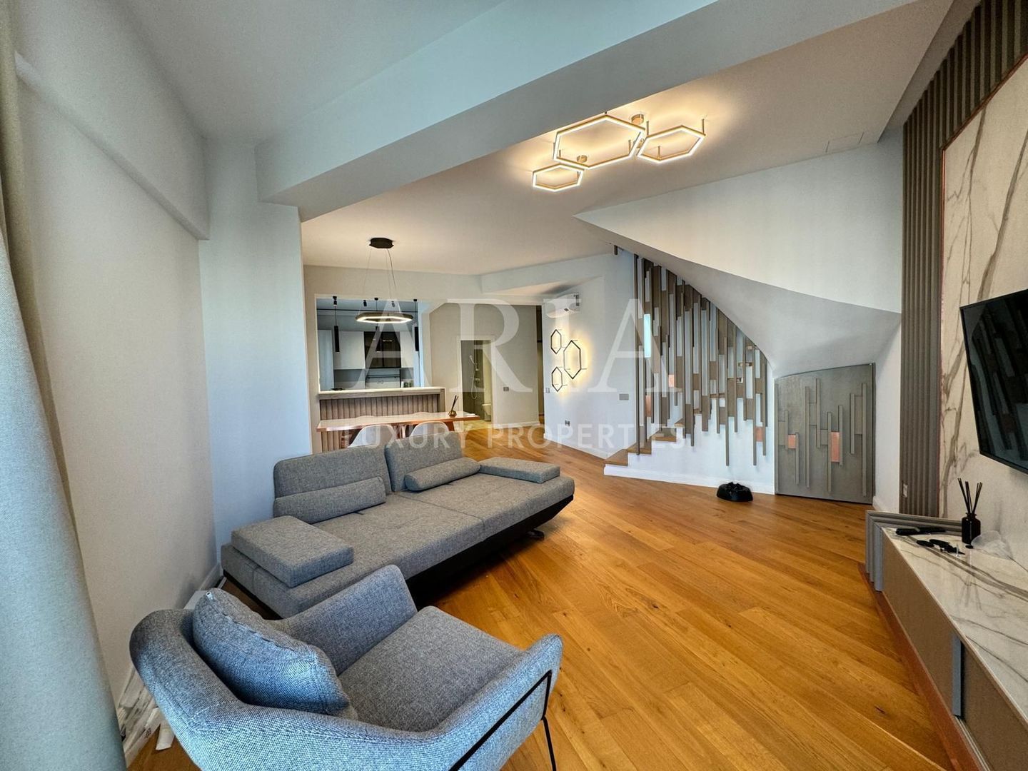 STUNNING DESIGN DUPLEX HERASTRAU - Poză 2