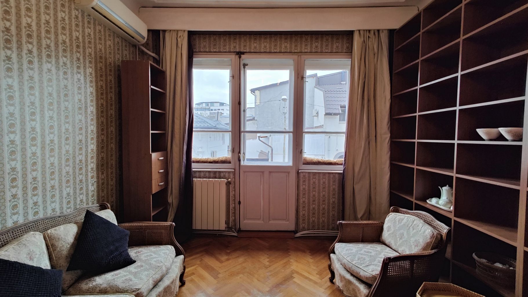Apartament interbelic elegant cu terasă, pe Vasile Lascăr – lângă Dacia - Poză 6