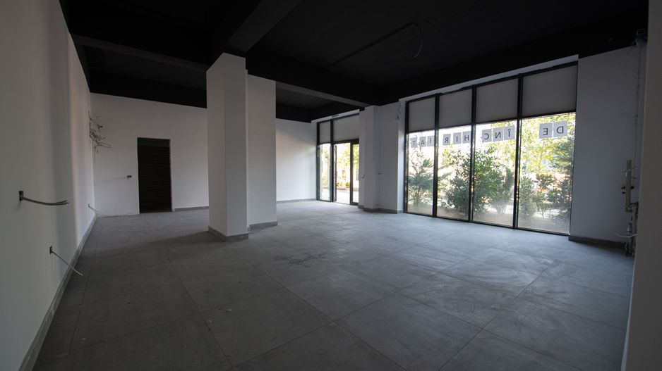 Spatiu comercial de inchiriat 86mp cu vitrina Militari - Poză 15