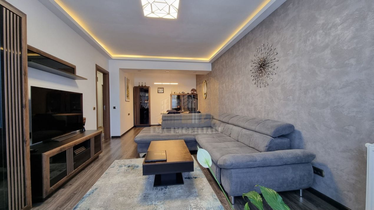 Apartament 2 camere decomandat Isaran Tractorul Brasov - Poză 6