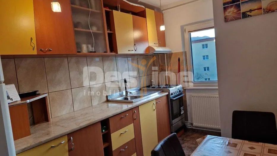 Apartament 3 camere la etaj intermediar, cu loc de parcare, zona Astra - Poză 6