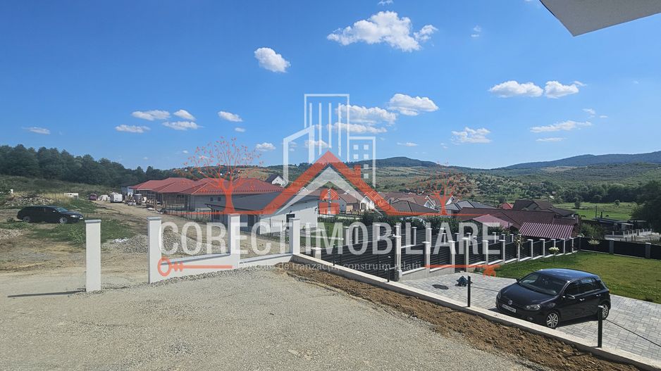 Casa premium 120 mp  utili panorama de vis - Poză 10