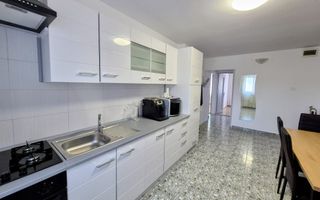 COMISION 0 I Apartament 3 camere | decomandat | etaj intermediar - Poză 3