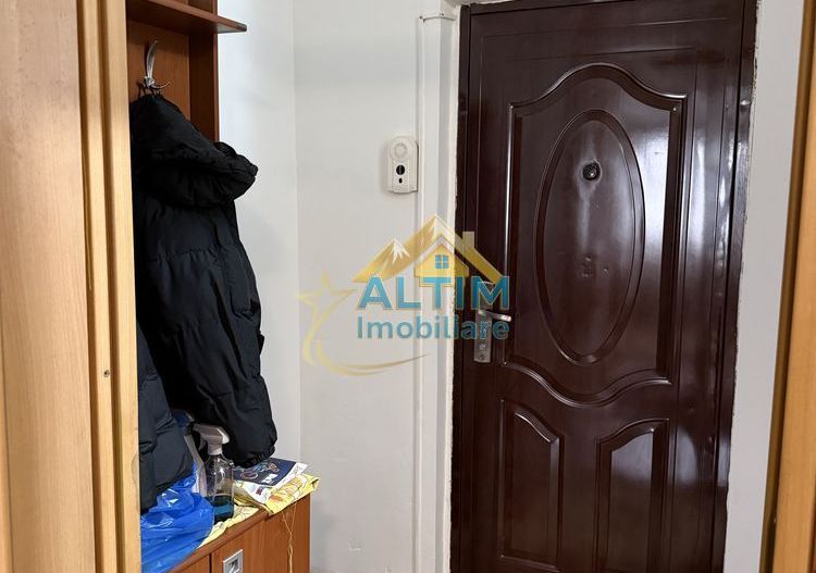 Garsonieră complet mobilată, cartier Tractorul - Poză 8