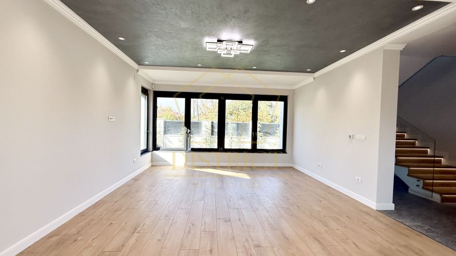 Com 0 | Casa individuala superba cu 5 camere si 3 bai | Dumbravita - Poză 1