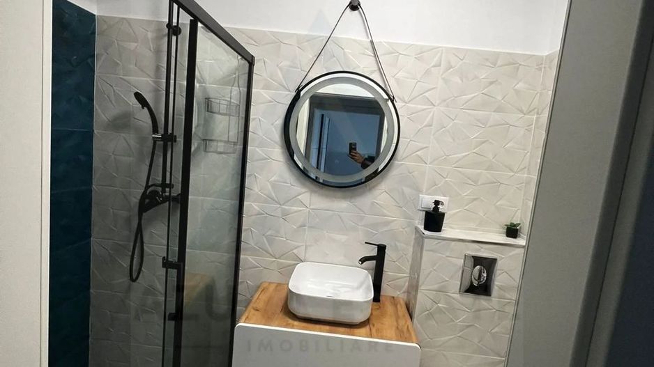 Apartament modern 2 camere etaj 3 lift si parcare pe Calea Surii Mici - Poză 7