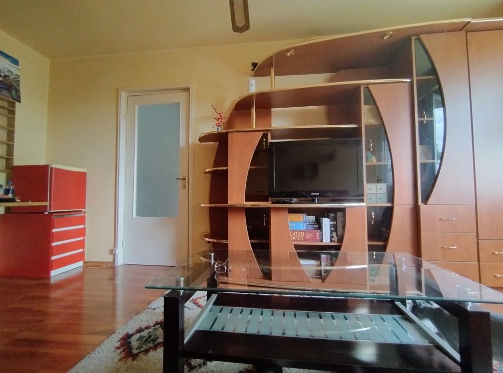 Vand apartament 2 camere - Poză 4