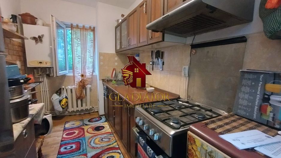 Apartament cu 3 camere, SD, Dacia - Bicaz Anemarket, parter inalt - Poză 4