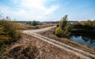 Investiție unică, 10 ha teren cu luciu de apă, ideal pentru turism și agrement! - Poză 6
