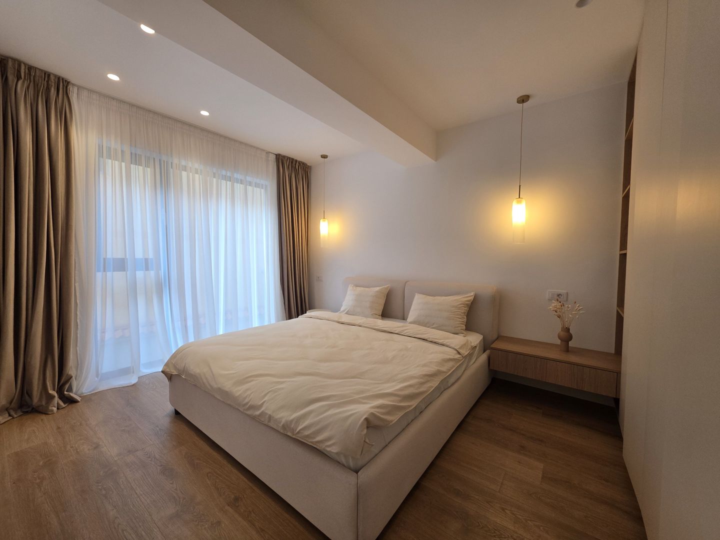 Apartament 4 Camere de vanzare Iancu Nicolae utilat mobilat - Poză 24