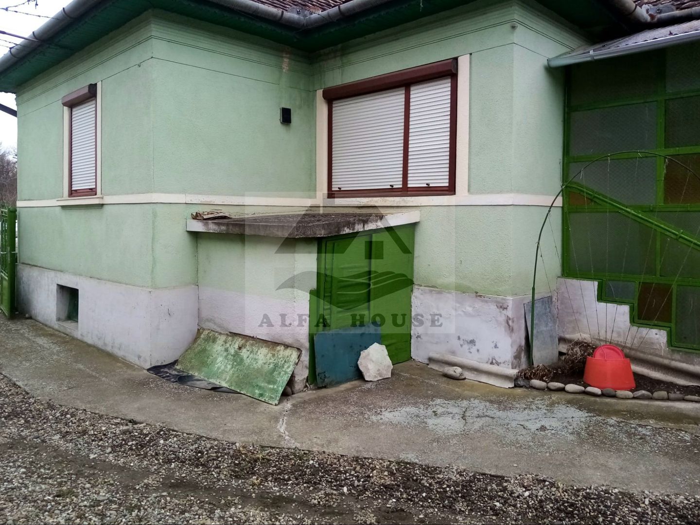 Casă 3 camere, priveliște Castelul Ugron – pretabil si pentru investie - Poză 8