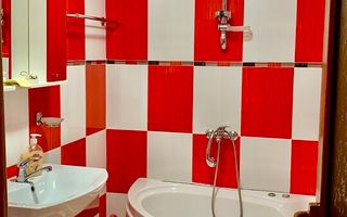 De inchiriat apartament cu 4 camere, Zona Imparat Traian. 400€ - Poză 7