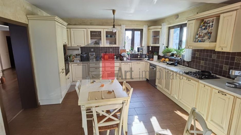 VIla 11 Camere Cernica - Poză 20