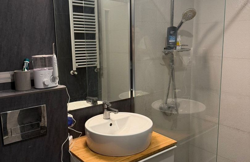 Studio premium,Piața Victoriei, 43 mp, bloc nou, terasă spațioasă. - Poză 9