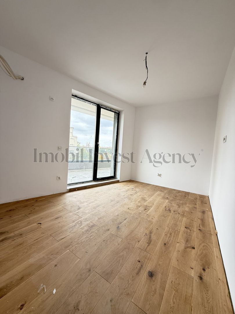 Apartament 4 camere de vanzare Pipera in bloc cu vedere la lac - Poză 12