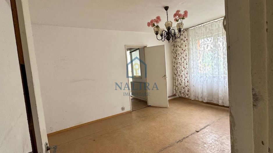 Vanzare apartamnt - 3 camere - etaj 1 Matei Basarab - Poză 3