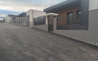 Casa individuala, 118 mp, 450 mp teren, Dezmir - Poză 1