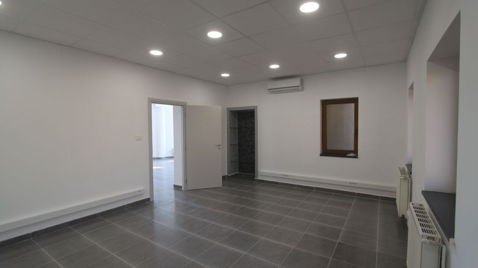 Cladire birouri - 282 mp -  zona Rebreanu - Poză 17