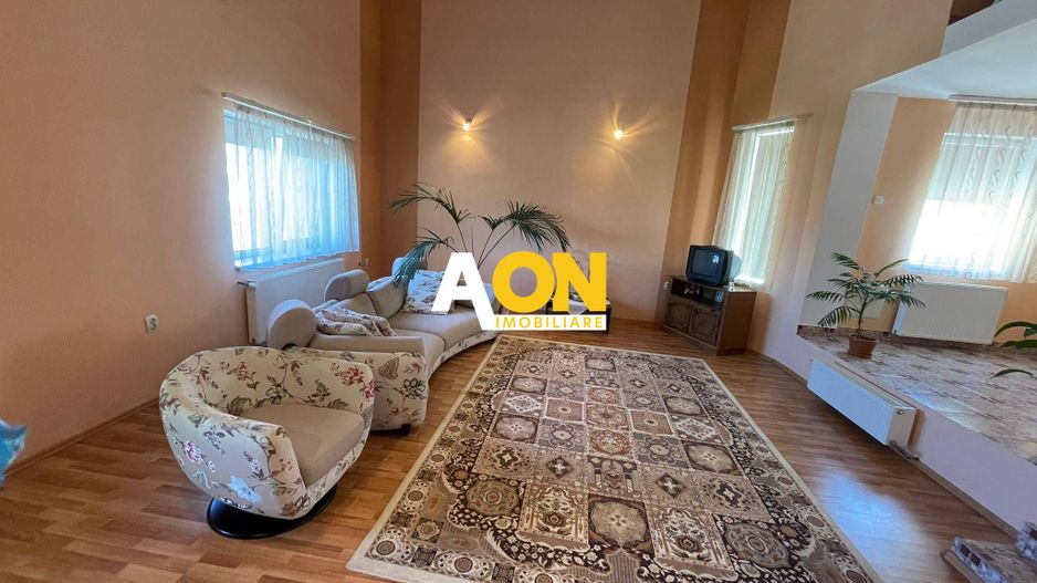 Casă cu 6 camere, teren 912 mp, garaj dublu, în zona Cetate-Schit - Poză 4