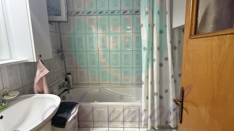 Casuta "bunicii" la 2 pasi de Calea Calarasilor - Poză 15