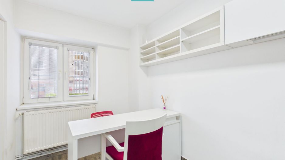 Spațiu Manichiură în salon - Poză 4