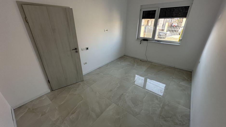Duplex despărtit  prin garaj zona Ikea - Poză 7