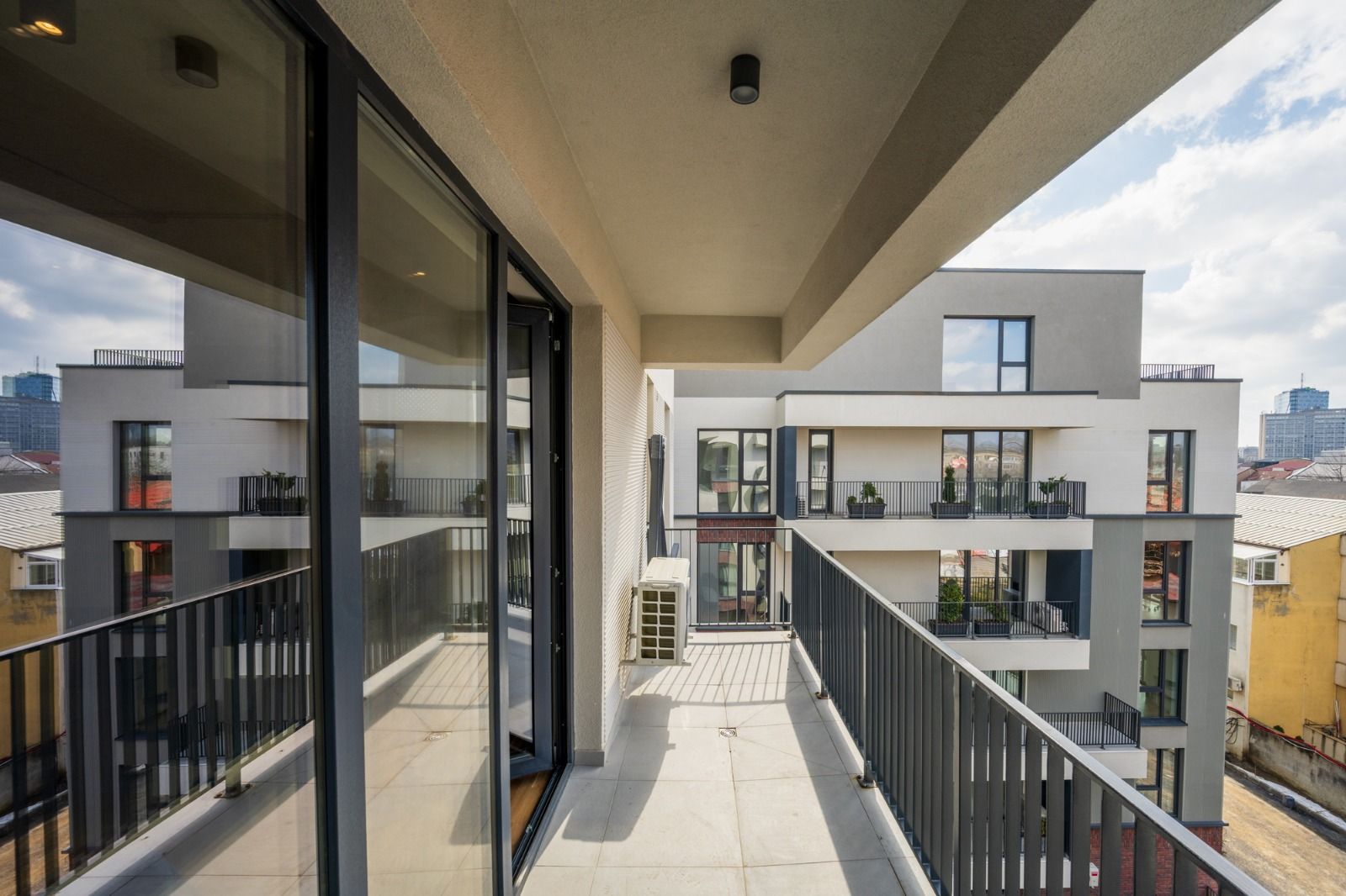 Apartament modern 3 camere I Zona Barbu Vacarescu I Imobil nou - Poză 6